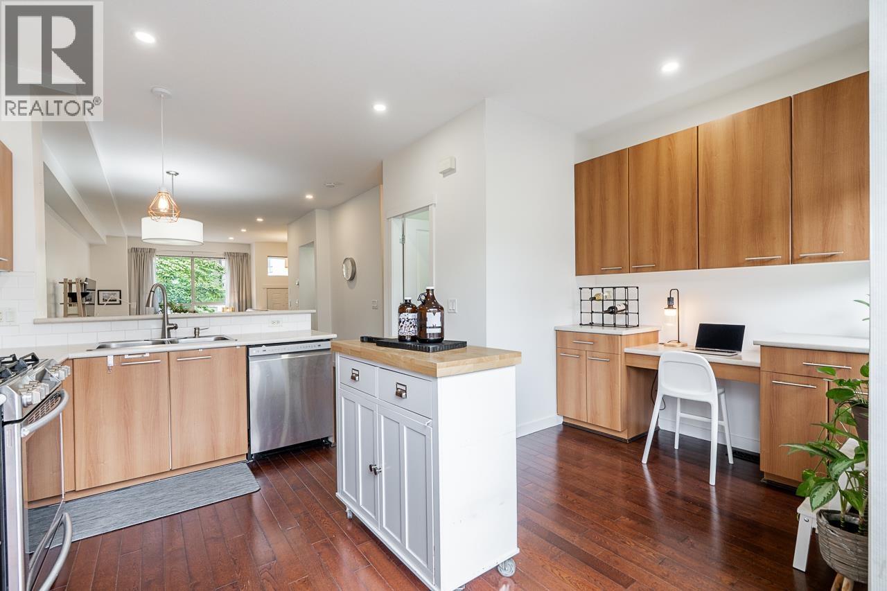 8 100 Klahanie Drive, Port Moody, British Columbia  V3H 5K3 - Photo 11 - R3125822