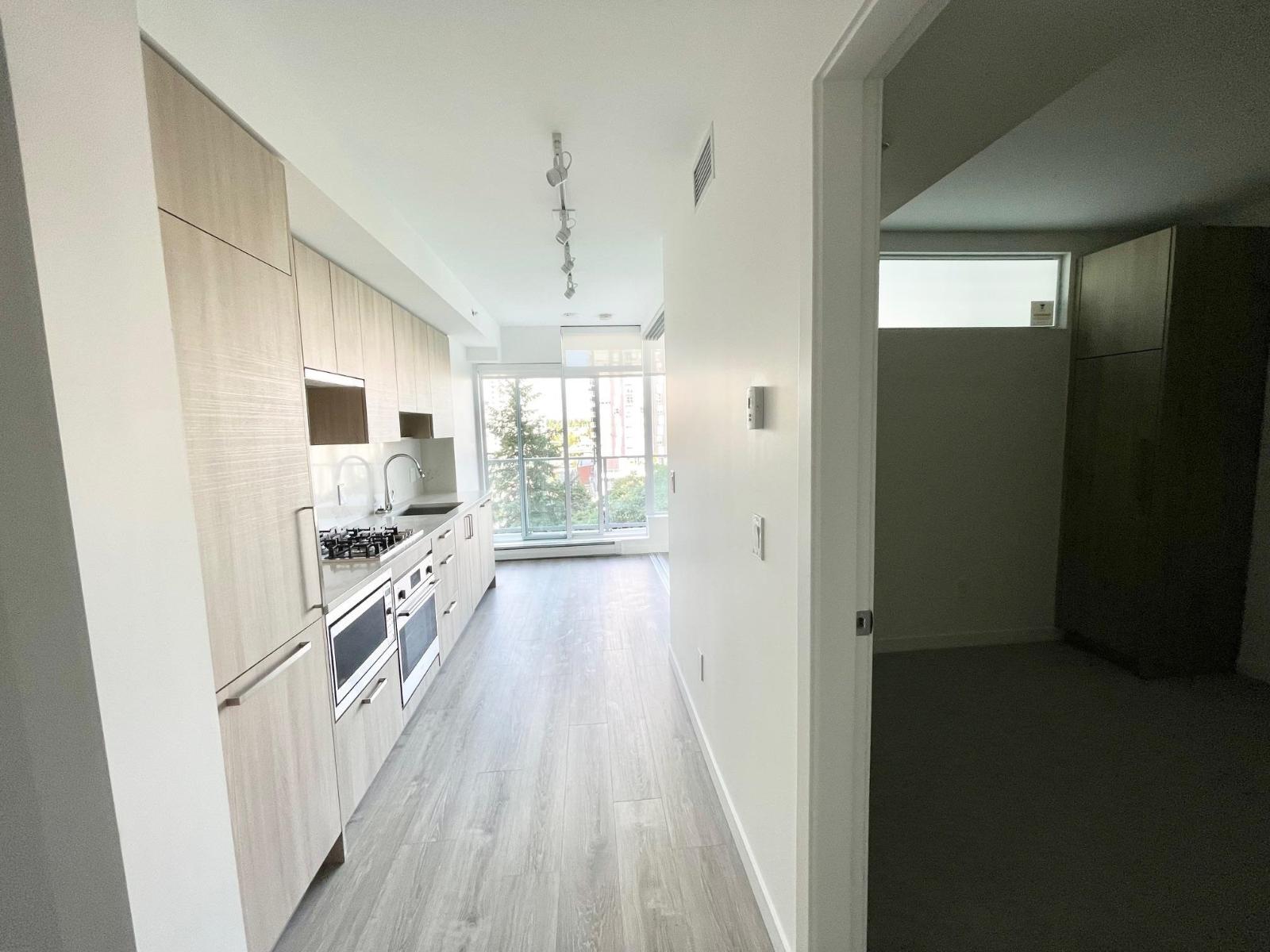606 13350 Central Avenue, Surrey, British Columbia  V3T 0S1 - Photo 10 - R3125925