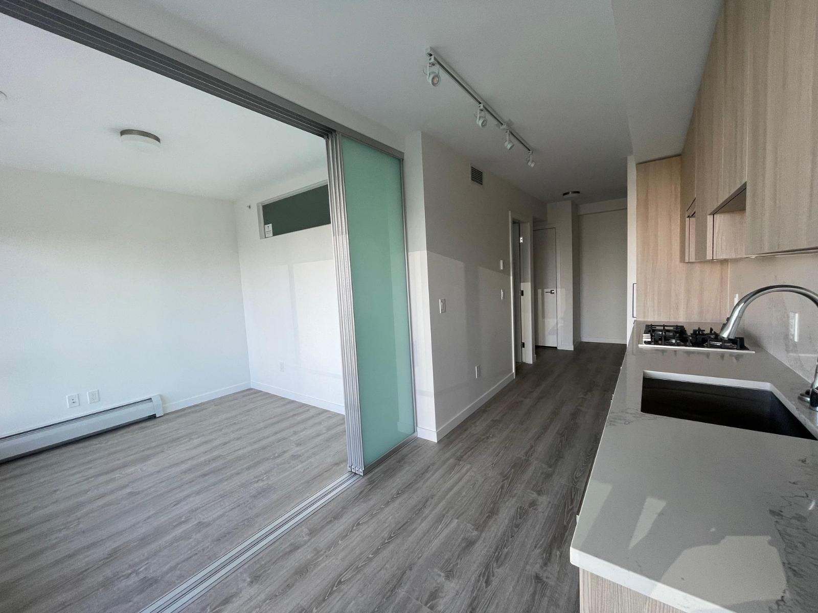 606 13350 Central Avenue, Surrey, British Columbia  V3T 0S1 - Photo 14 - R3125925