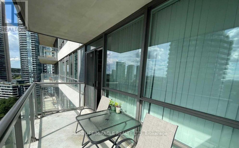 1503 - 2230 Lake Shore Boulevard W, Toronto, Ontario  M8Y 0A2 - Photo 11 - W13152742