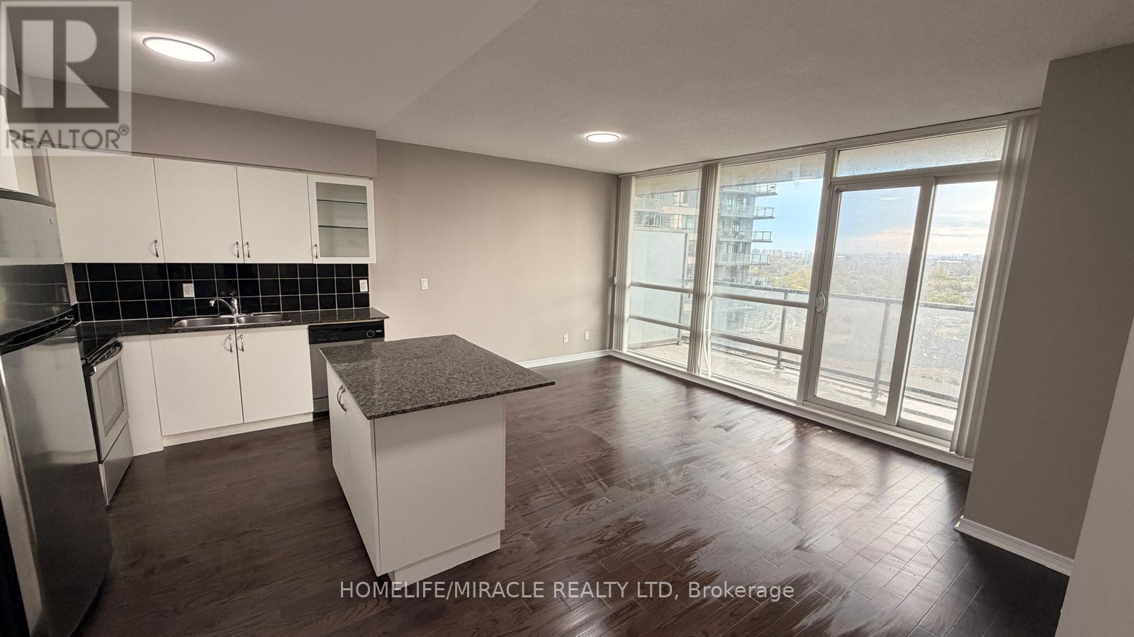 1503 - 2230 Lake Shore Boulevard W, Toronto, Ontario  M8Y 0A2 - Photo 4 - W13152742