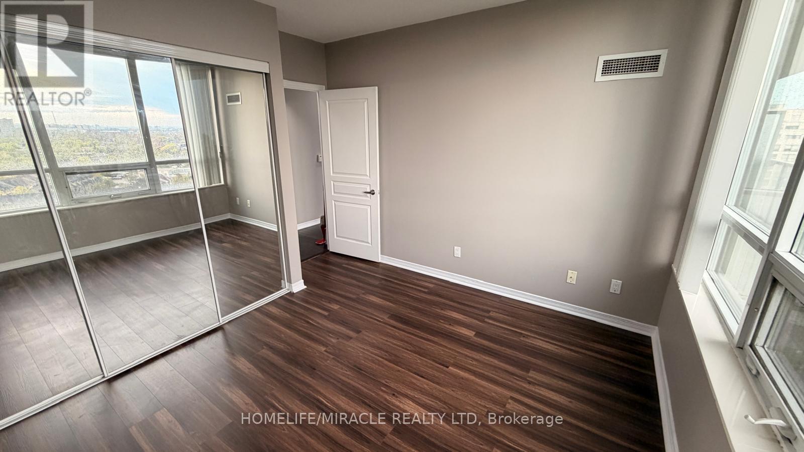 1503 - 2230 Lake Shore Boulevard W, Toronto, Ontario  M8Y 0A2 - Photo 7 - W13152742