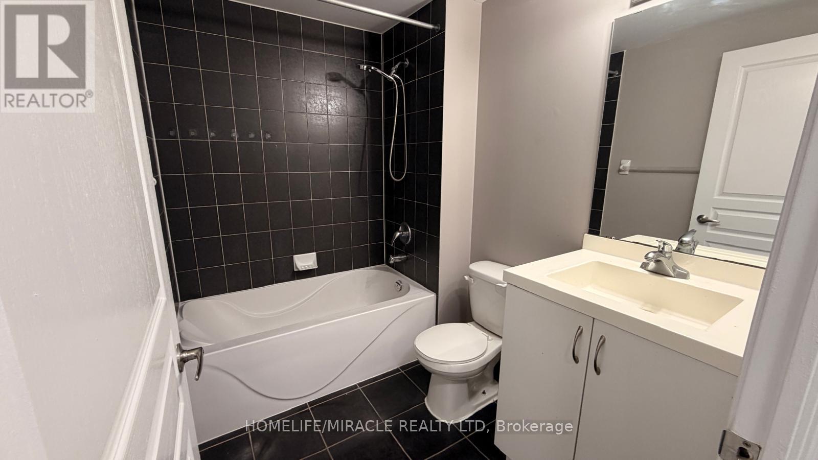 1503 - 2230 Lake Shore Boulevard W, Toronto, Ontario  M8Y 0A2 - Photo 8 - W13152742