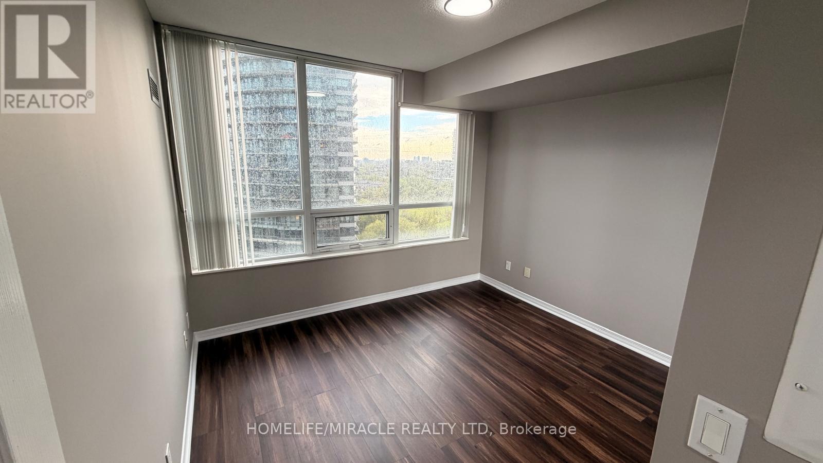 1503 - 2230 Lake Shore Boulevard W, Toronto, Ontario  M8Y 0A2 - Photo 9 - W13152742
