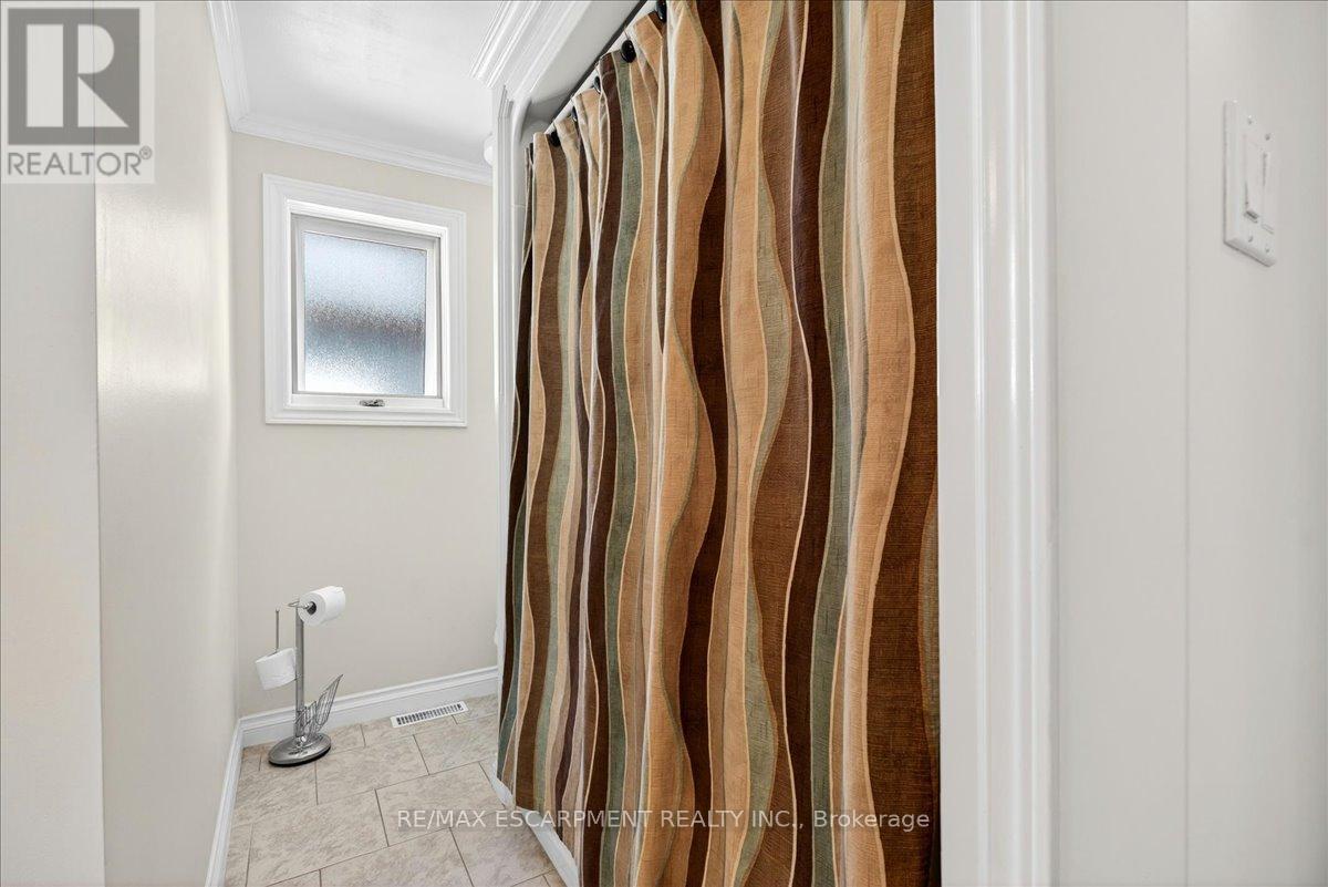 799 Hawkins Crescent, Burlington, Ontario  L7S 2C2 - Photo 20 - W13152760