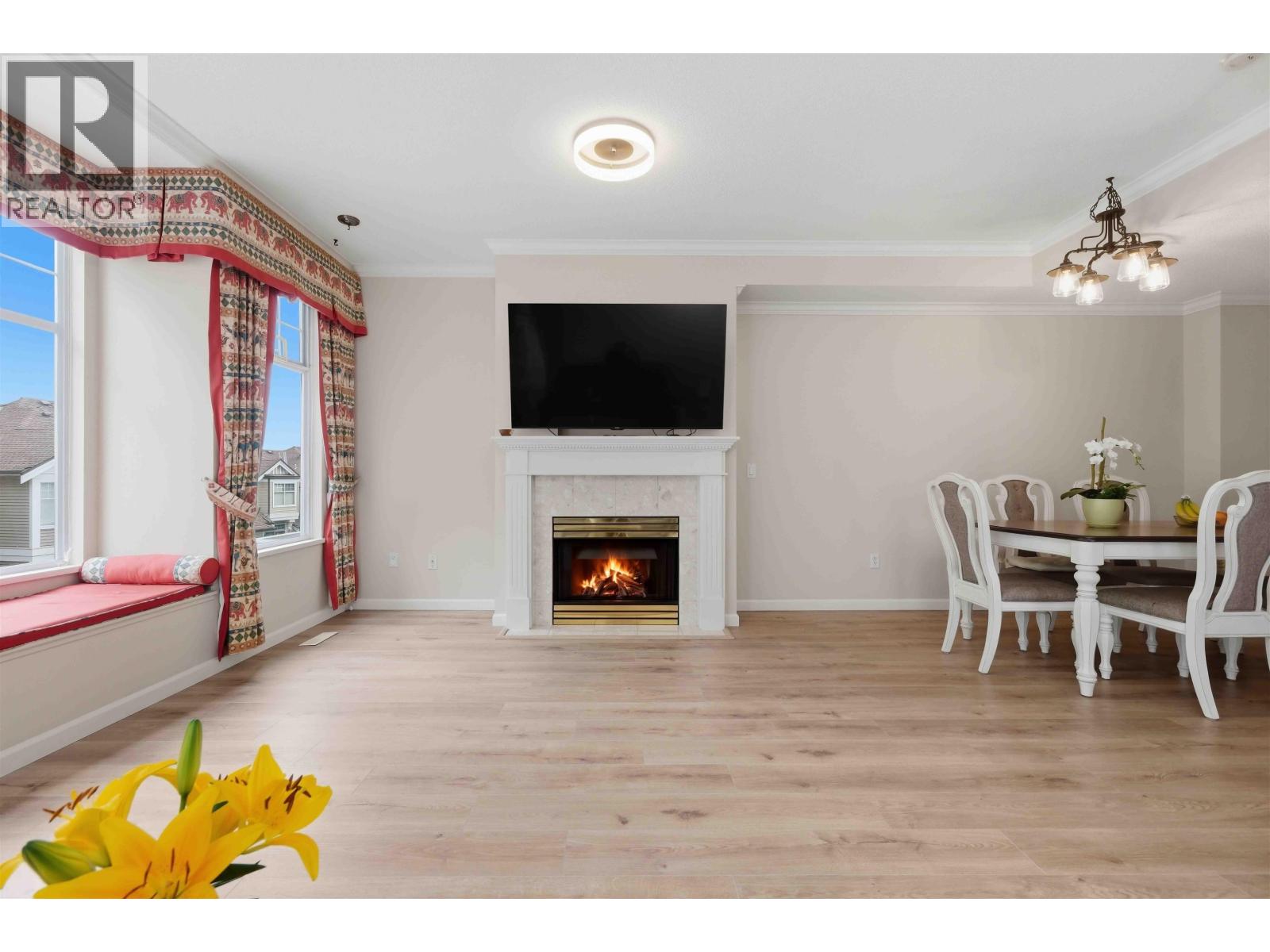 2 5950 Oakdale Road, Burnaby, British Columbia  V5H 4R5 - Photo 3 - R3126029