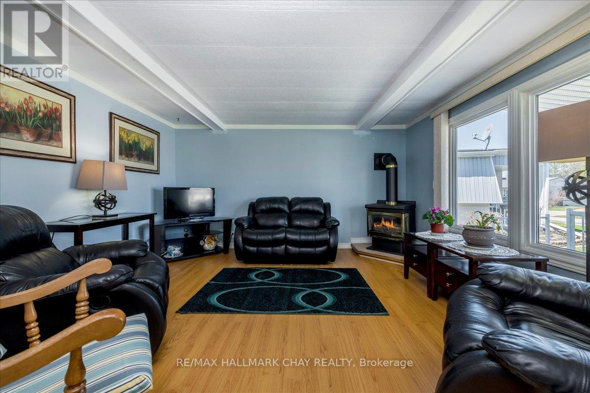 79 Linden Lane, Innisfil, Ontario L9S 1N3 - Photo 3 - N13019084