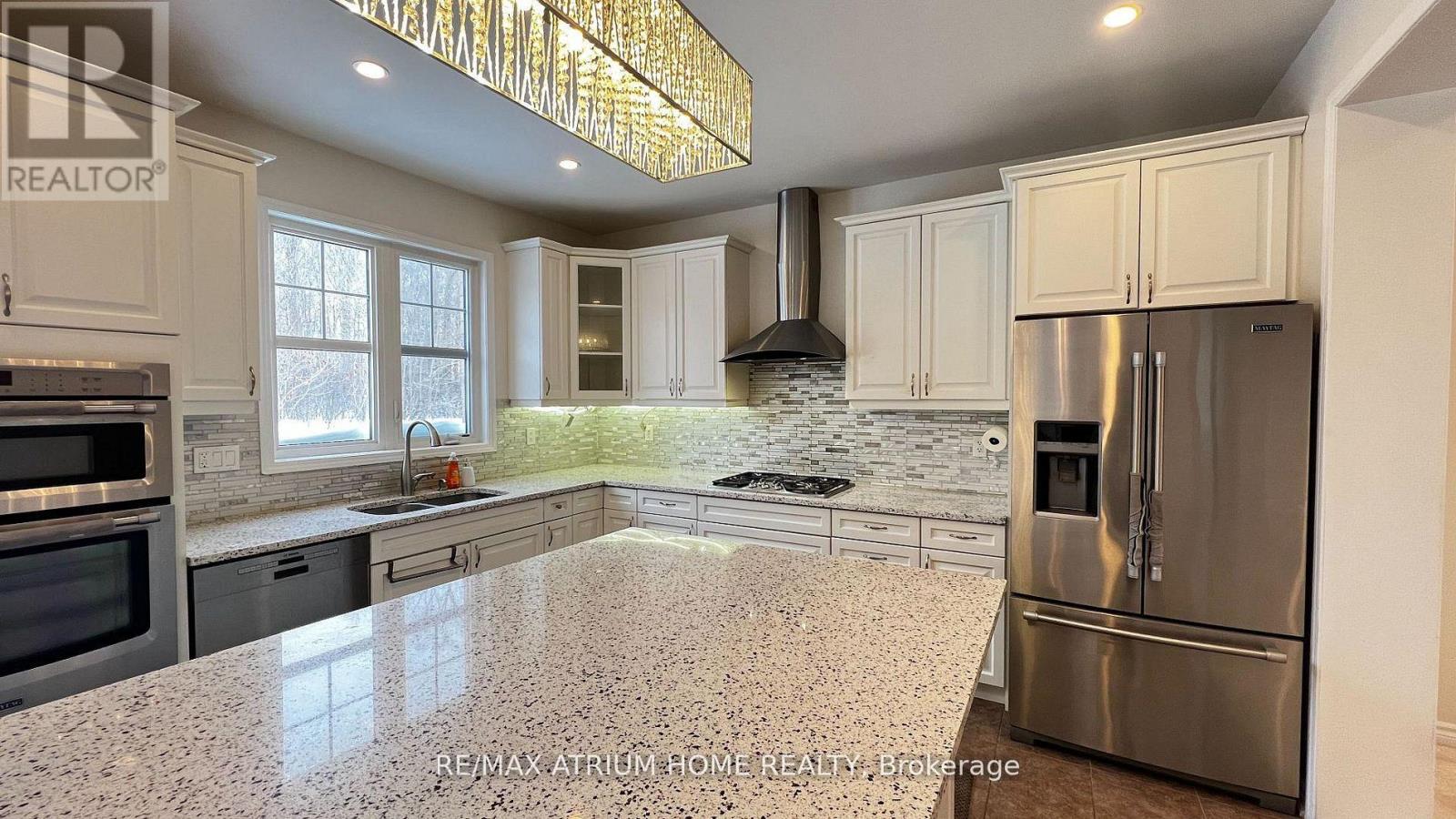 2 Forest Grove Lane, Kitchener, Ontario  N2R 1P6 - Photo 8 - X13125740