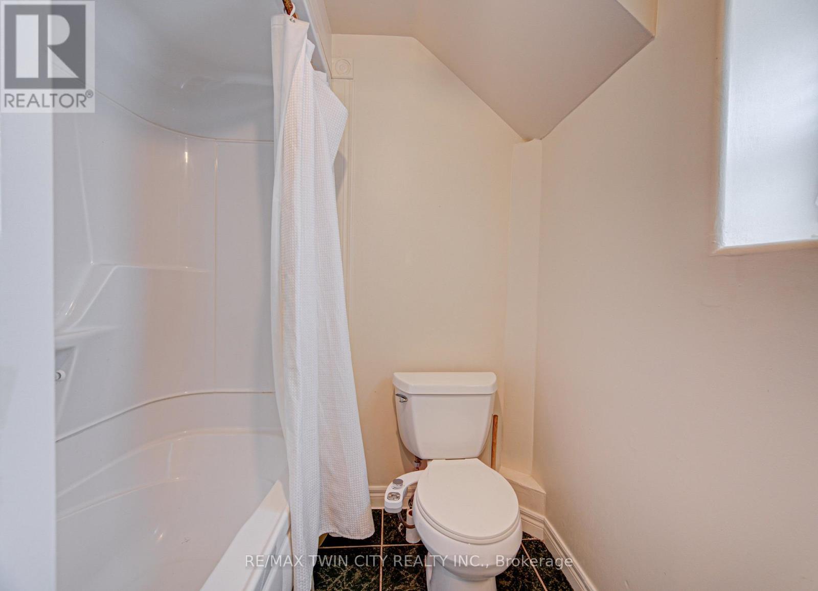 281 Courtland Avenue N, Kitchener, Ontario  N2G 2V8 - Photo 29 - X13152746