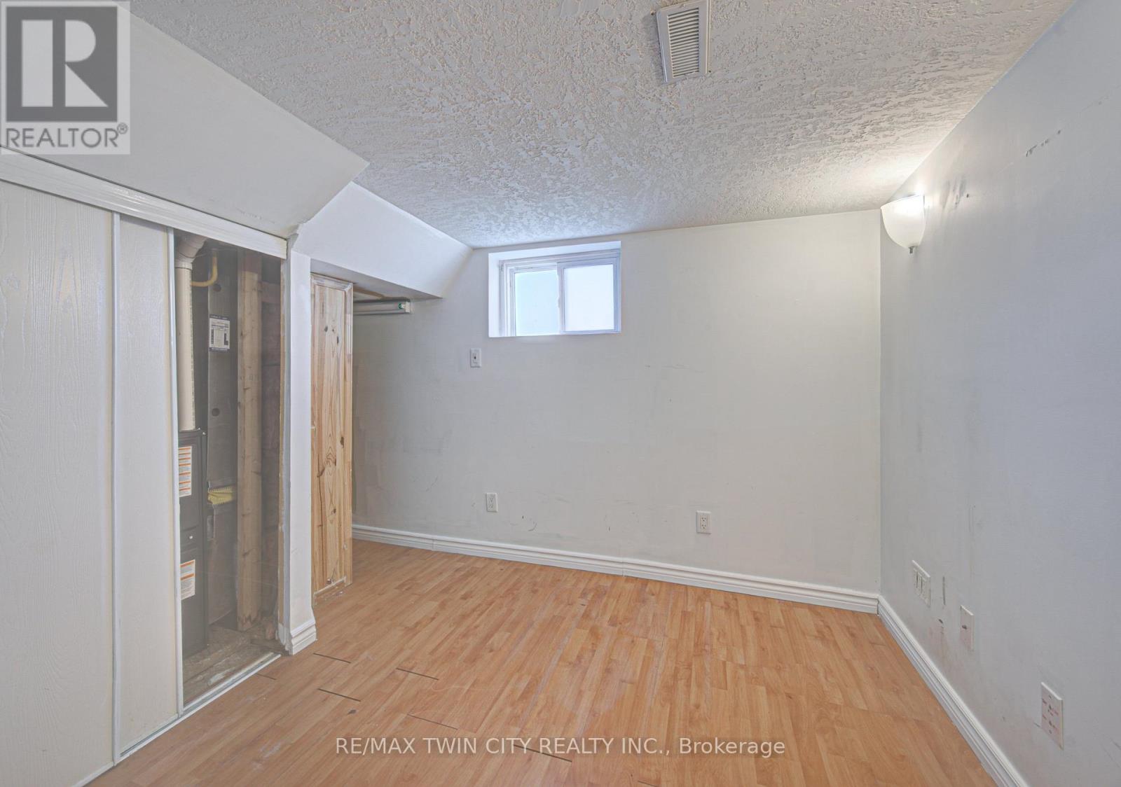 281 Courtland Avenue N, Kitchener, Ontario  N2G 2V8 - Photo 37 - X13152746
