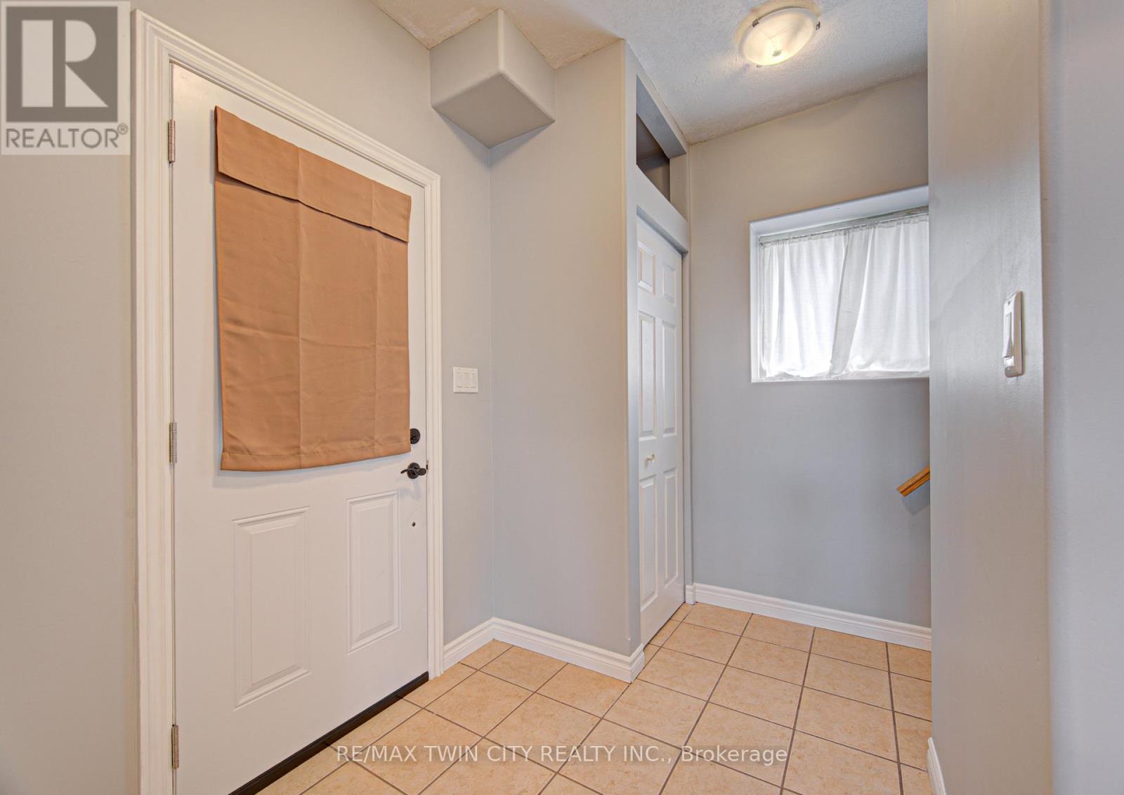 281 Courtland Avenue N, Kitchener, Ontario  N2G 2V8 - Photo 9 - X13152746