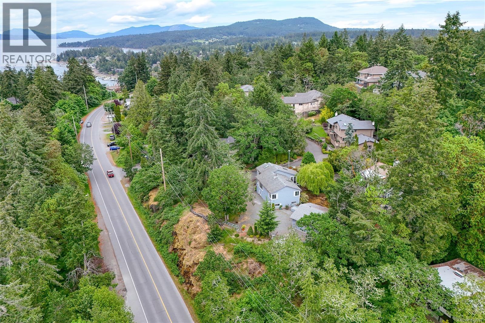 2 6755 Wallace Dr, Central Saanich, British Columbia