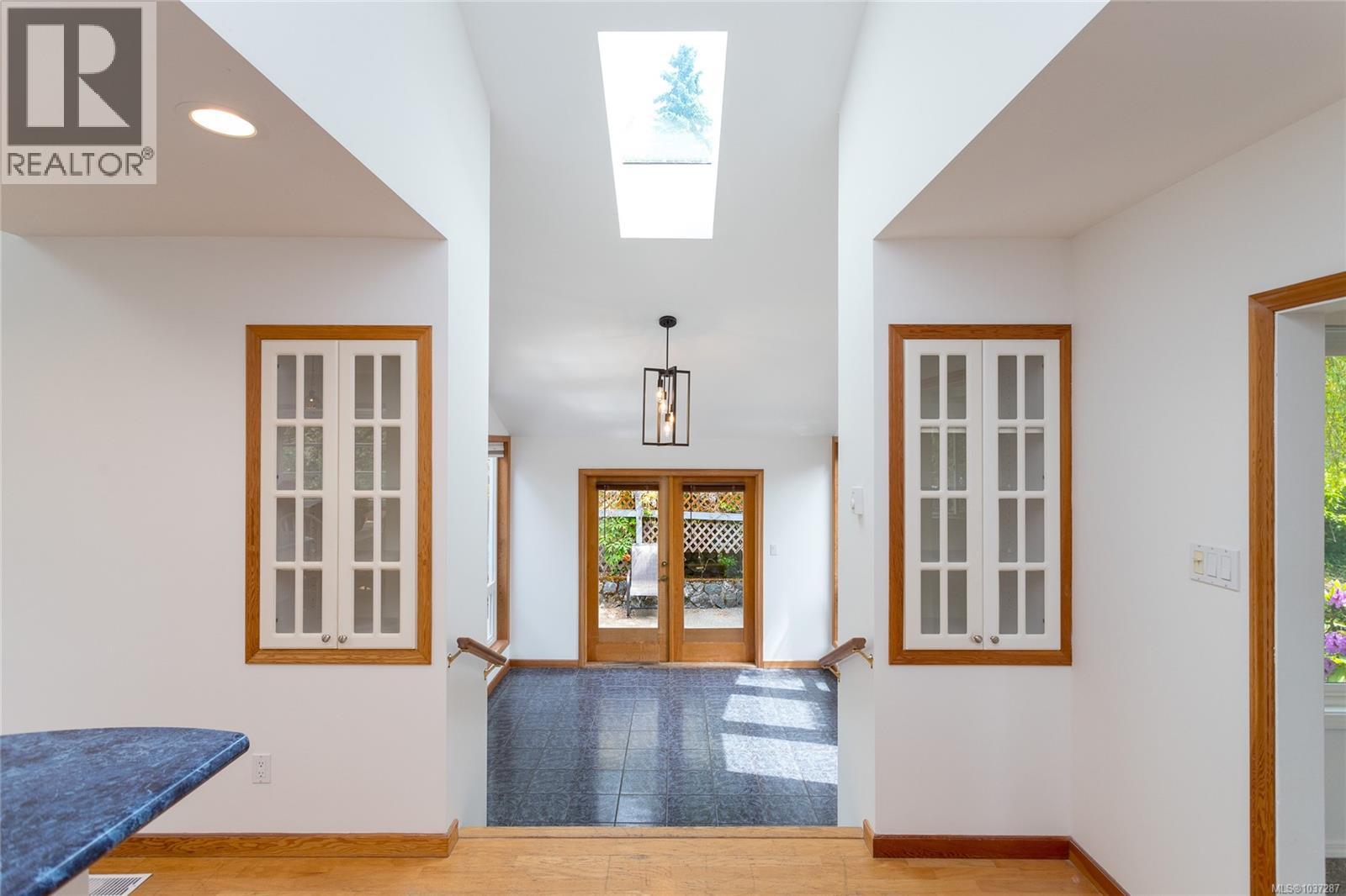 2 6755 Wallace Dr, Central Saanich, British Columbia  V8M 1A2 - Photo 14 - 1037287