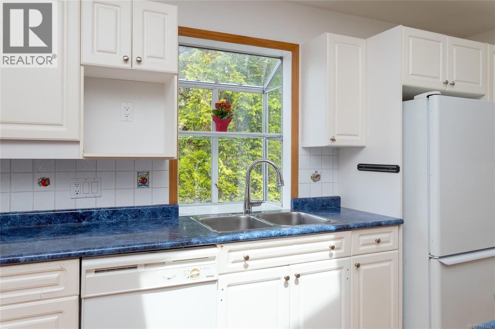 2 6755 Wallace Dr, Central Saanich, British Columbia  V8M 1A2 - Photo 23 - 1037287