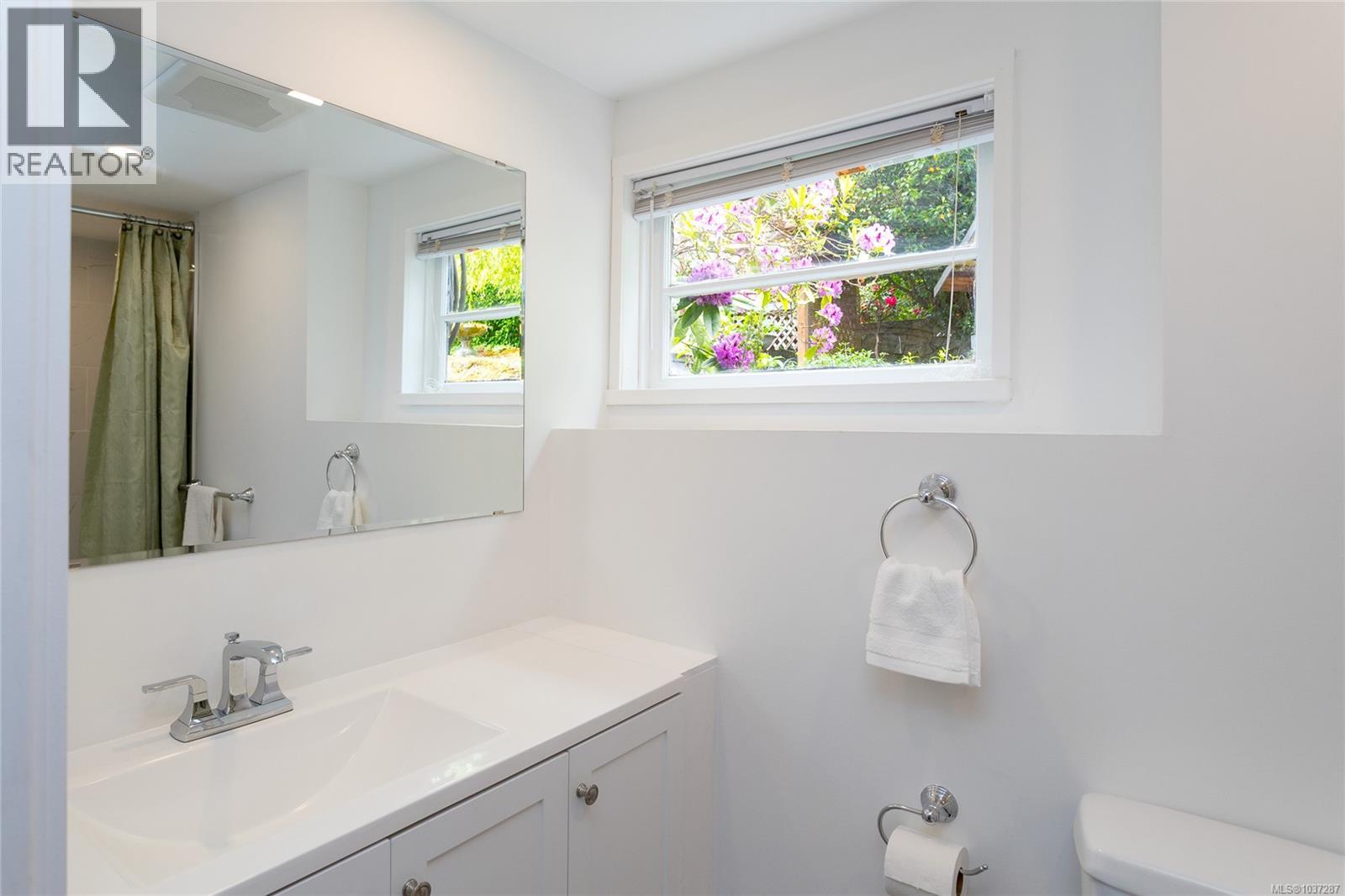 2 6755 Wallace Dr, Central Saanich, British Columbia  V8M 1A2 - Photo 33 - 1037287
