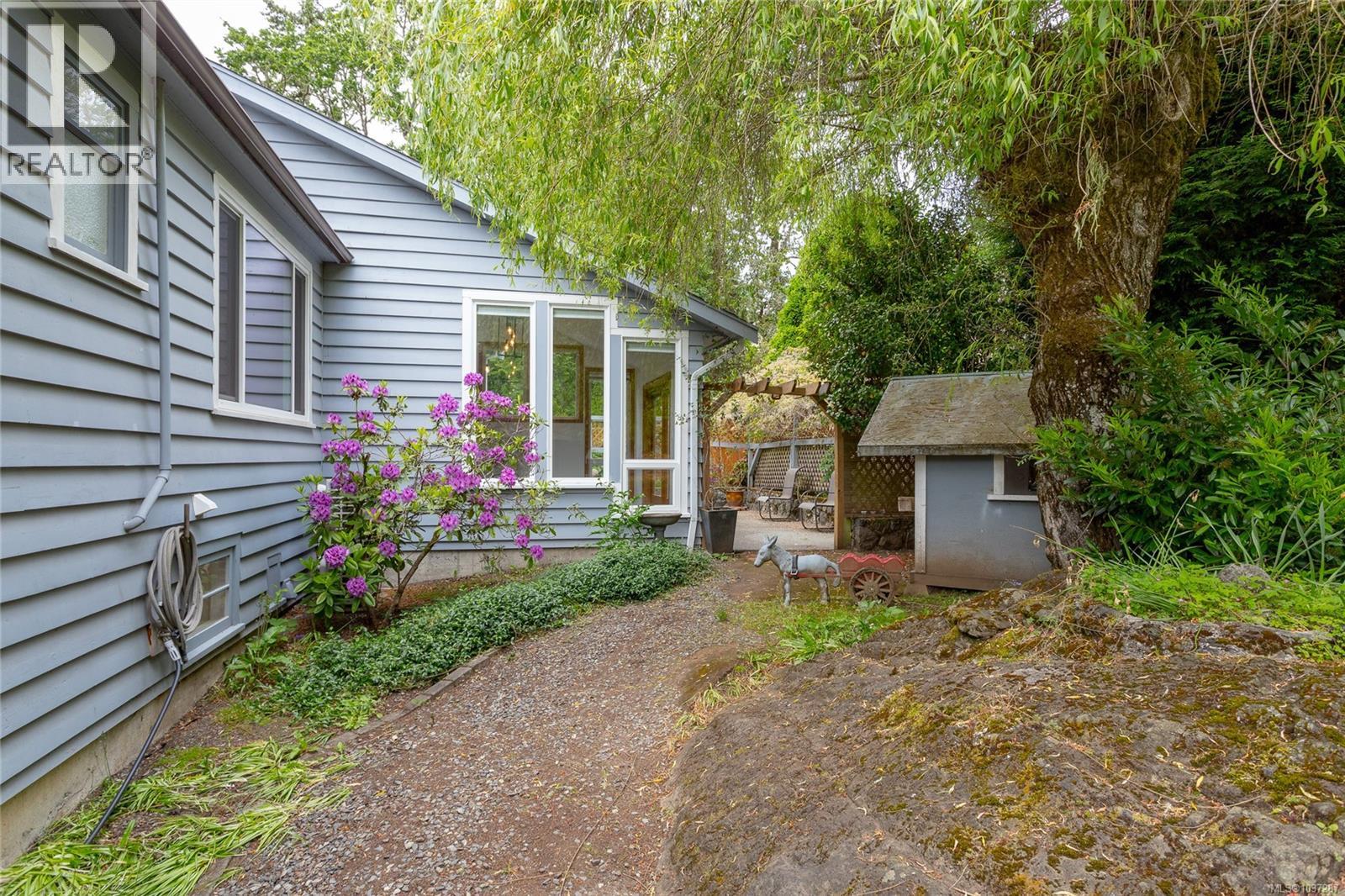 2 6755 Wallace Dr, Central Saanich, British Columbia  V8M 1A2 - Photo 49 - 1037287