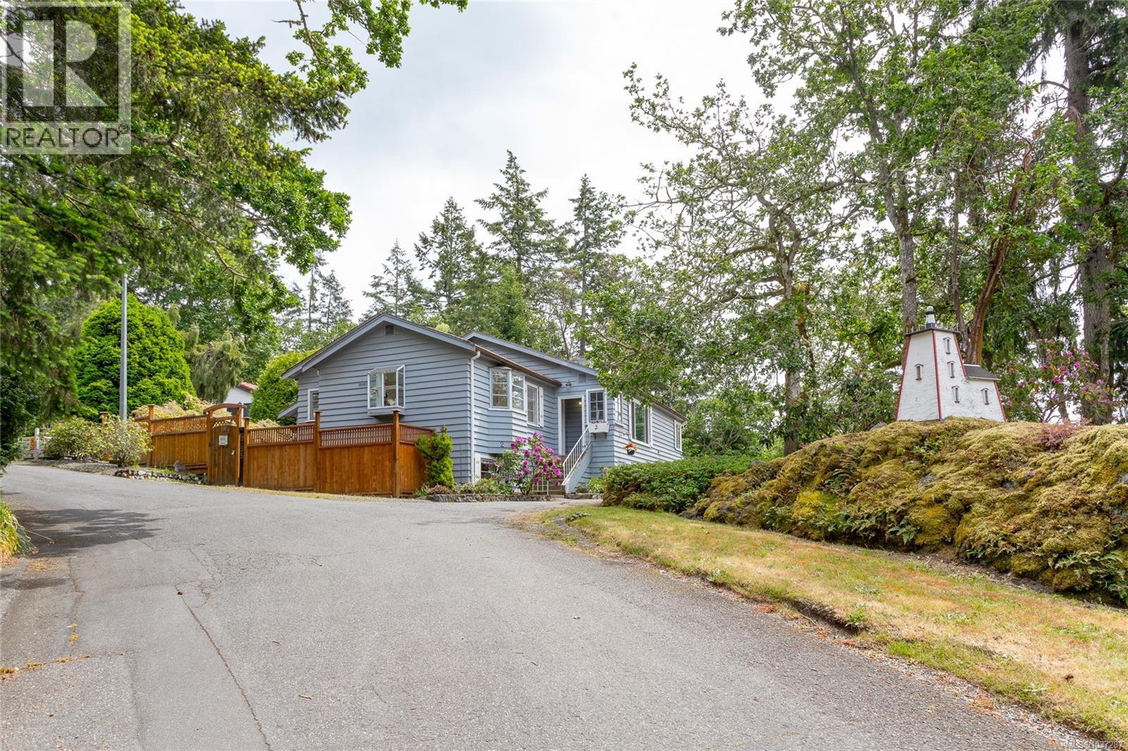 2 6755 Wallace Dr, Central Saanich, British Columbia  V8M 1A2 - Photo 5 - 1037287