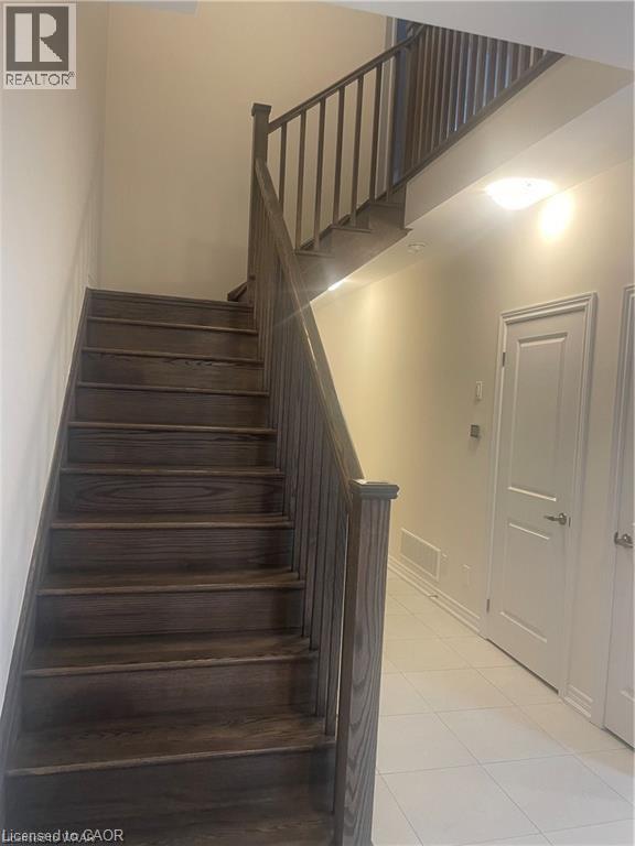 27 Roywood Street, Kitchener, Ontario  N2R 0S5 - Photo 7 - 40831888