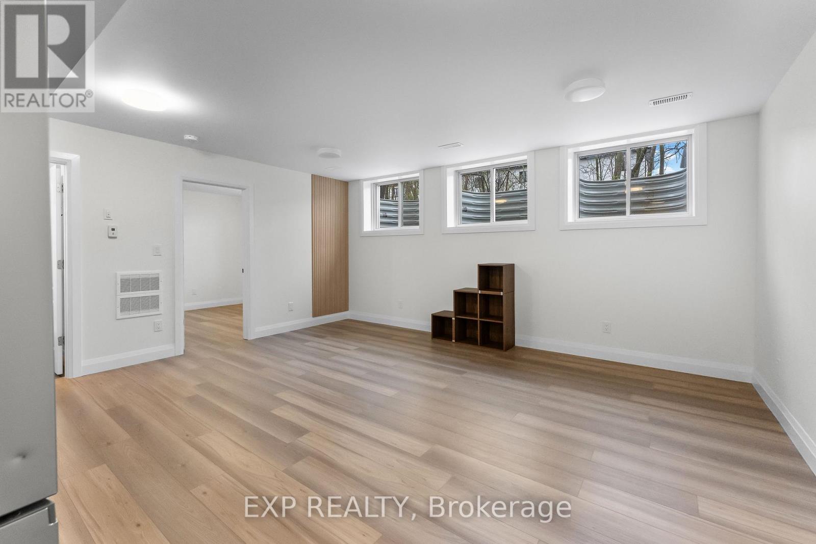 Unit 2 - Lower - 4271 Fifth Avenue, Niagara Falls, Ontario  L2E 4R1 - Photo 11 - X13151154