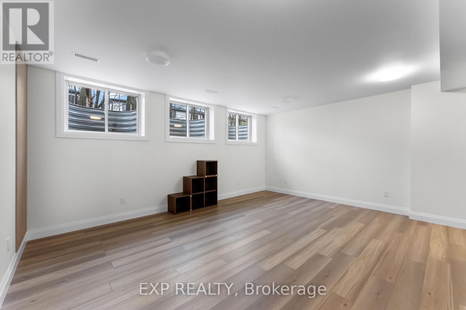 Unit 2 - Lower - 4271 Fifth Avenue, Niagara Falls, Ontario  L2E 4R1 - Photo 10 - X13151154