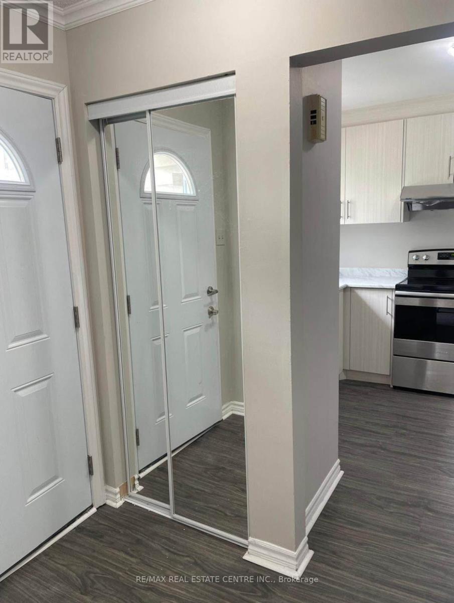 16 - 453 Albert Street, Waterloo, Ontario  N2L 5A7 - Photo 5 - X13152042