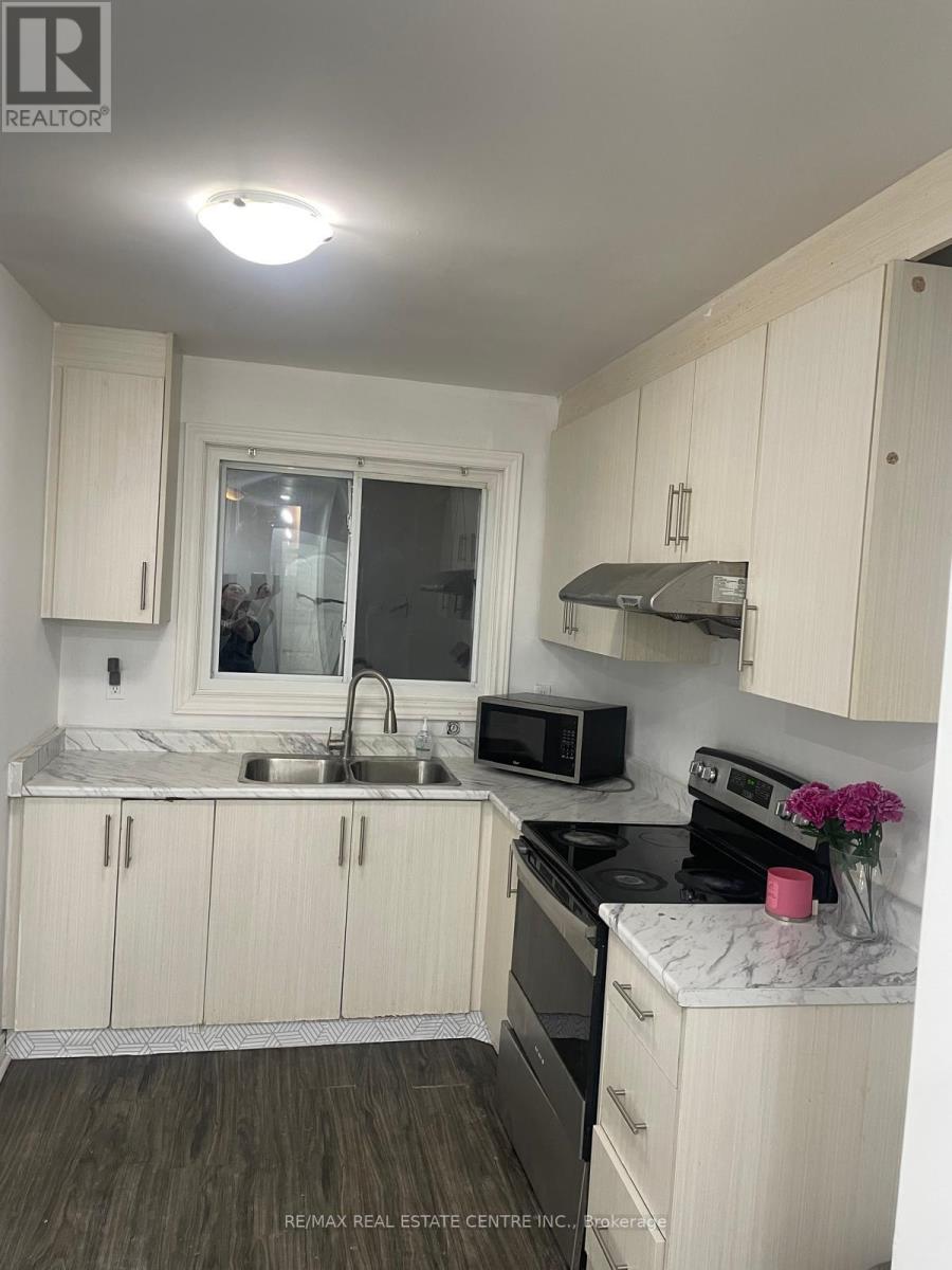 16 - 453 Albert Street, Waterloo, Ontario  N2L 5A7 - Photo 7 - X13152042