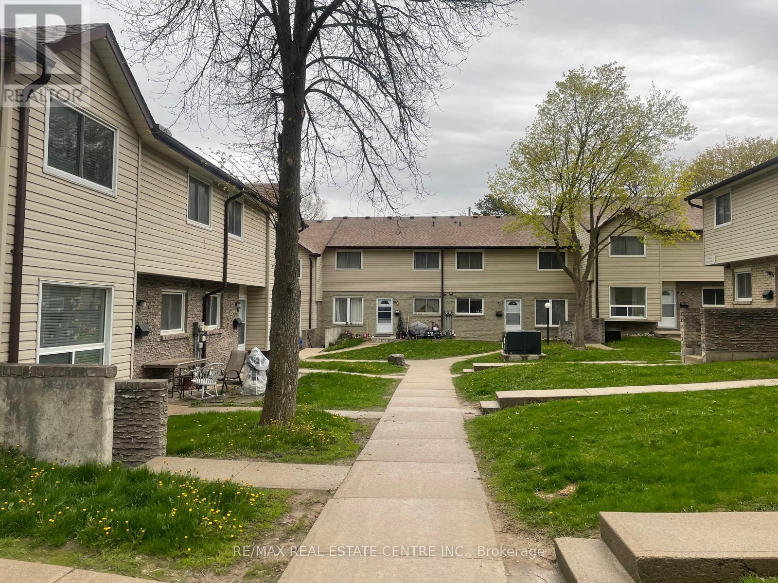 16 - 453 Albert Street, Waterloo, Ontario  N2L 5A7 - Photo 3 - X13152042