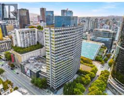 614 989 NELSON STREET, Vancouver, British Columbia