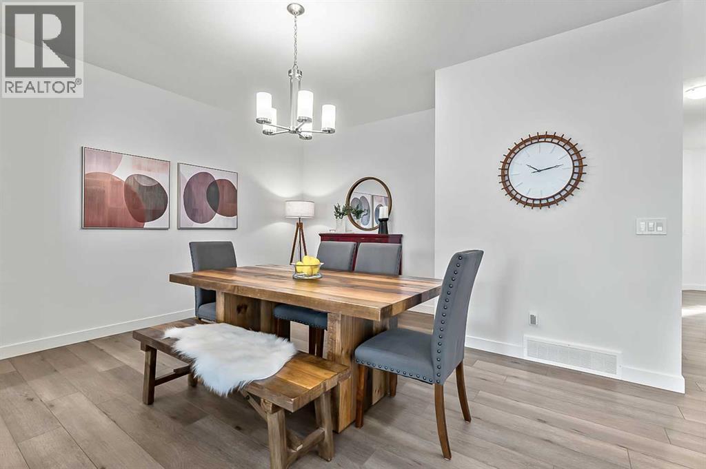 882 Bluerock Way SW, Calgary, Alberta  T2Y 0S5 - Photo 12 - A2293006