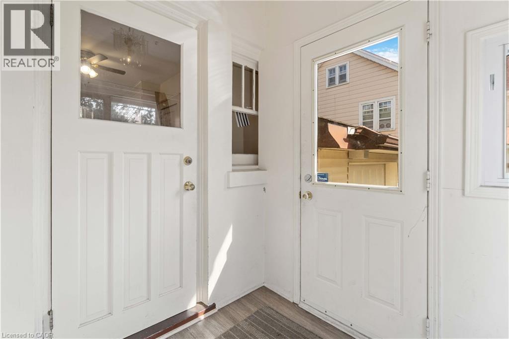 151 Louisa Street, Kitchener, Ontario  N2H 5M4 - Photo 4 - 40832091