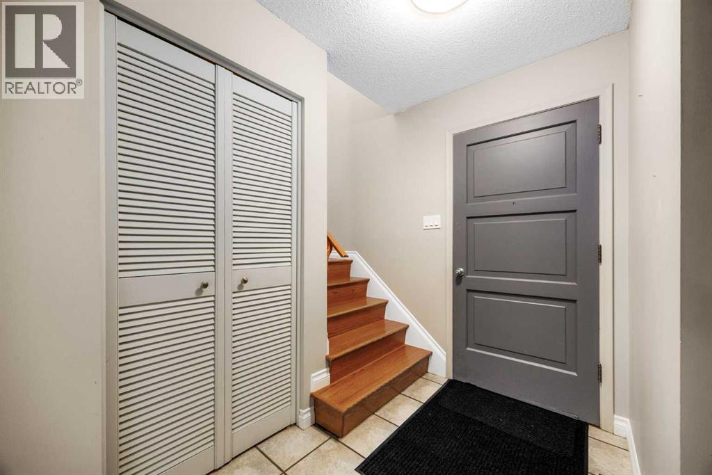356 Willow Ridge Place SE, Calgary, Alberta  T2J 1N4 - Photo 8 - A2302508
