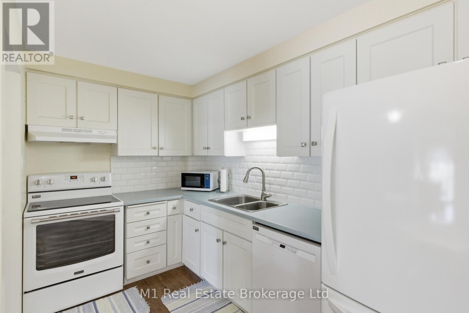 402 - 200 River Street, Centre Wellington, Ontario  N1M 3H8 - Photo 10 - X13152796