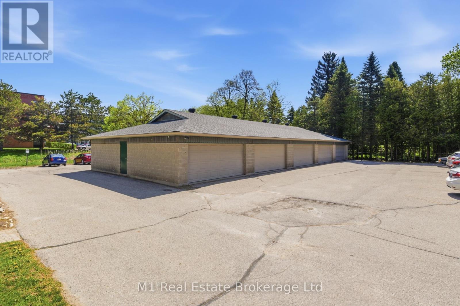 402 - 200 River Street, Centre Wellington, Ontario  N1M 3H8 - Photo 2 - X13152796