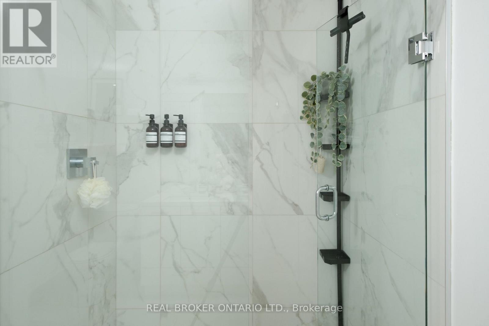 Ph24 - 39 Brant Street, Toronto, Ontario  M5V 0M8 - Photo 22 - C13150760