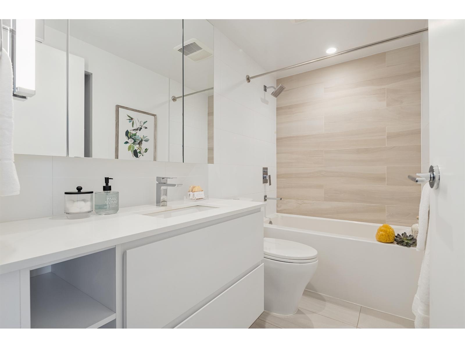 807 13655 Fraser Highway, Surrey, British Columbia  V3T 0P8 - Photo 11 - R3126142