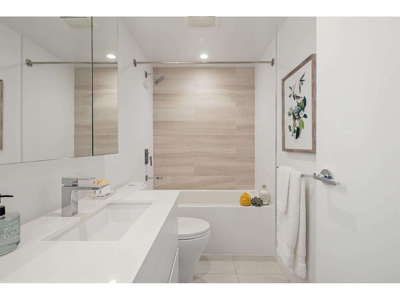 807 13655 Fraser Highway, Surrey, British Columbia  V3T 0P8 - Photo 12 - R3126142