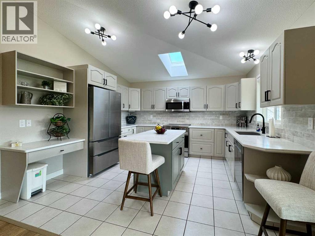 1, 398 Canyon Boulevard W, Lethbridge, Alberta  T1K 6V2 - Photo 24 - A2311892
