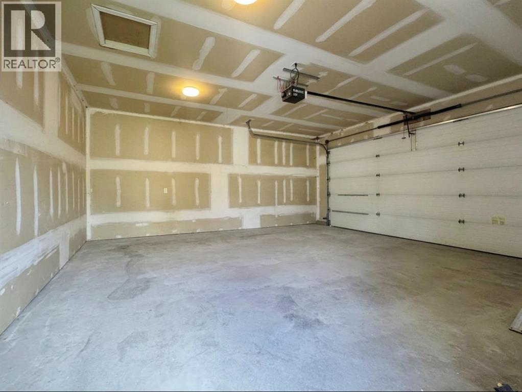 1, 398 Canyon Boulevard W, Lethbridge, Alberta  T1K 6V2 - Photo 33 - A2311892