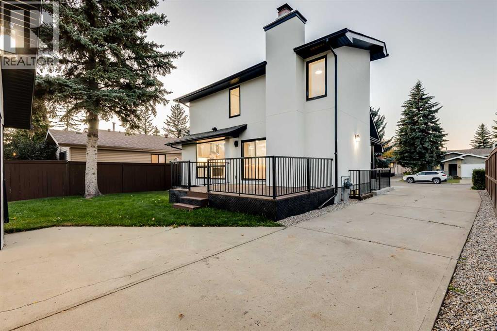 116 Deer Run Close SE, Calgary, Alberta  T2J 5P5 - Photo 8 - A2285575
