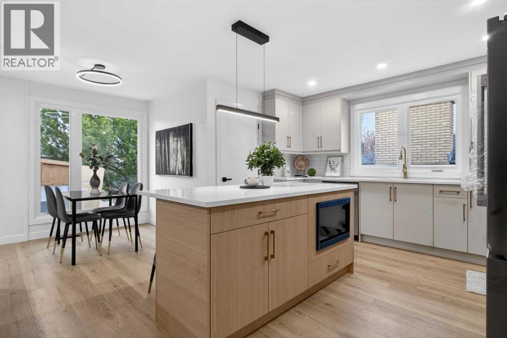 739 Sabrina Road SW, Calgary, Alberta  T2W 0P4 - Photo 7 - A2309290