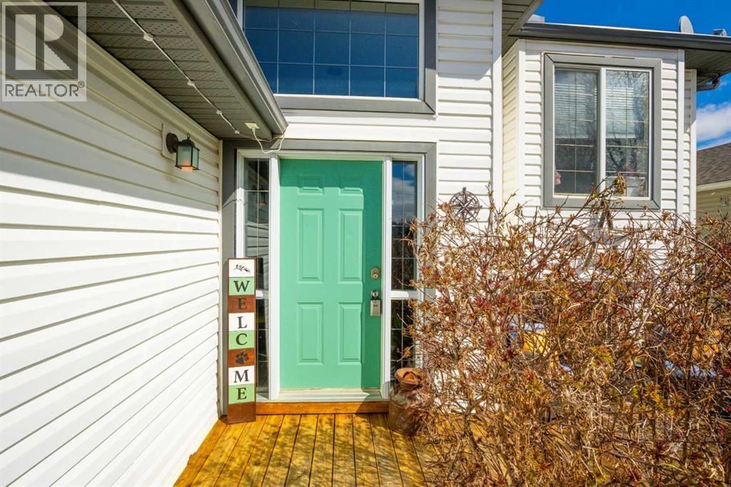 308 Carriage Lane Drive, Carstairs, Alberta  T0M 0N0 - Photo 2 - A2311874