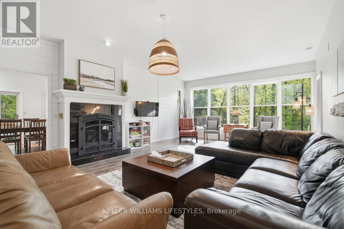 10240 Woodpark Court, Lambton Shores, Ontario  N0M 1T0 - Photo 10 - X13152888