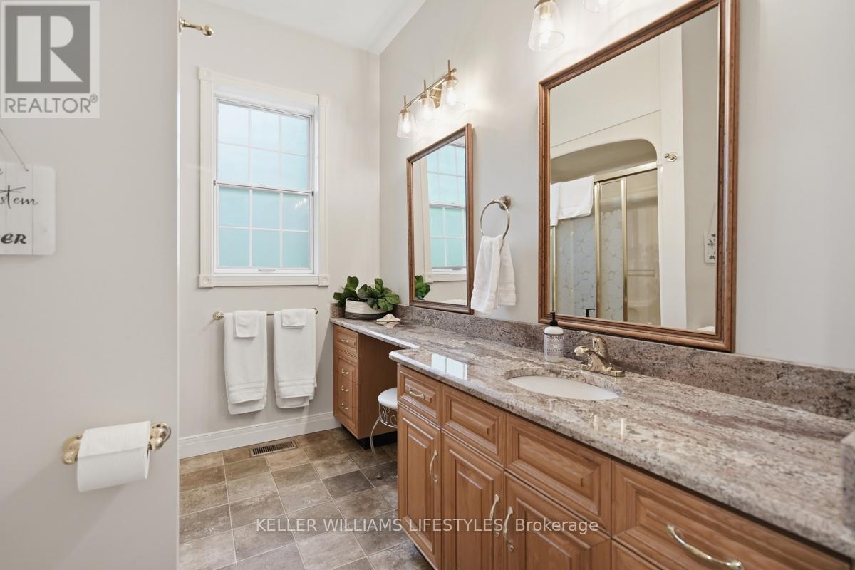 10240 Woodpark Court, Lambton Shores, Ontario  N0M 1T0 - Photo 23 - X13152888