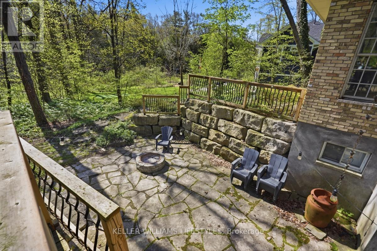10240 Woodpark Court, Lambton Shores, Ontario  N0M 1T0 - Photo 43 - X13152888