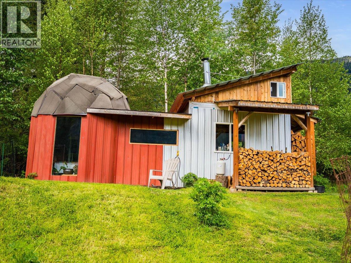 6288 Youngs Road, Winlaw, British Columbia  V0G 2J0 - Photo 33 - 10387294