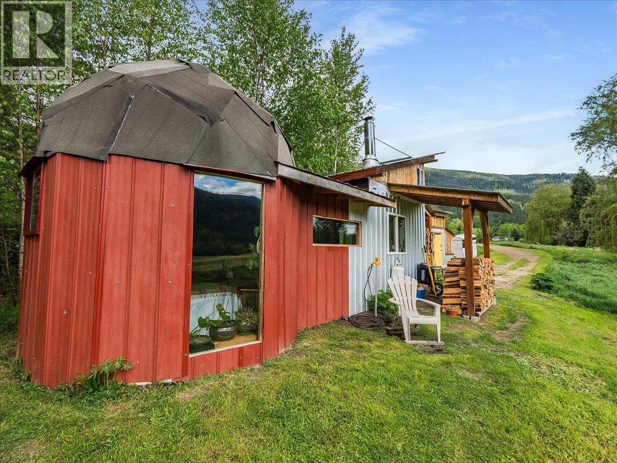 6288 Youngs Road, Winlaw, British Columbia  V0G 2J0 - Photo 22 - 10387294