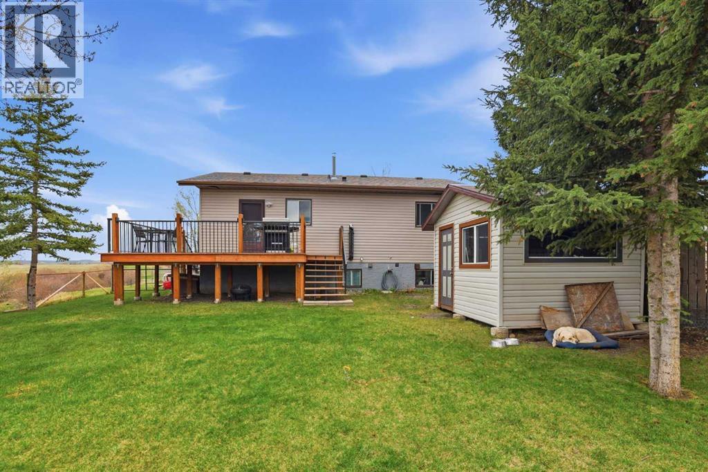437 Maplewood  SE, Diamond Valley, Alberta  T0L 0H0 - Photo 3 - A2310553