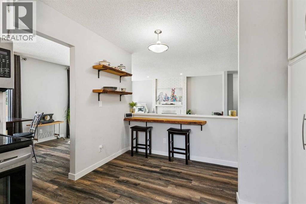 60 Bermondsey Court NW, Calgary, Alberta  T3K 1V7 - Photo 11 - A2310617