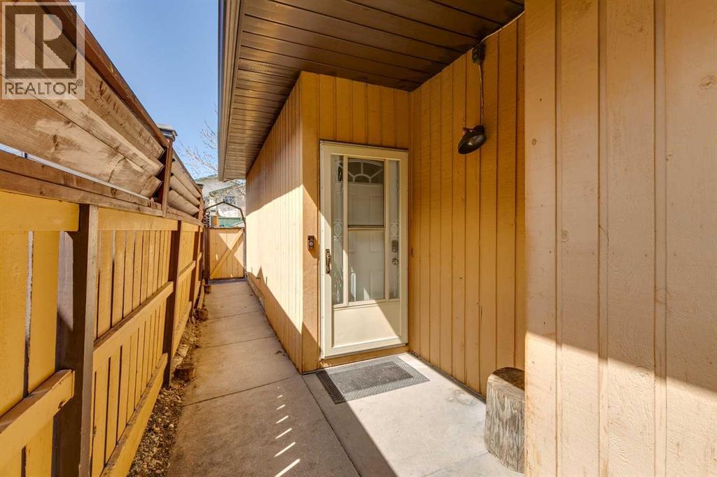 60 Bermondsey Court NW, Calgary, Alberta  T3K 1V7 - Photo 34 - A2310617
