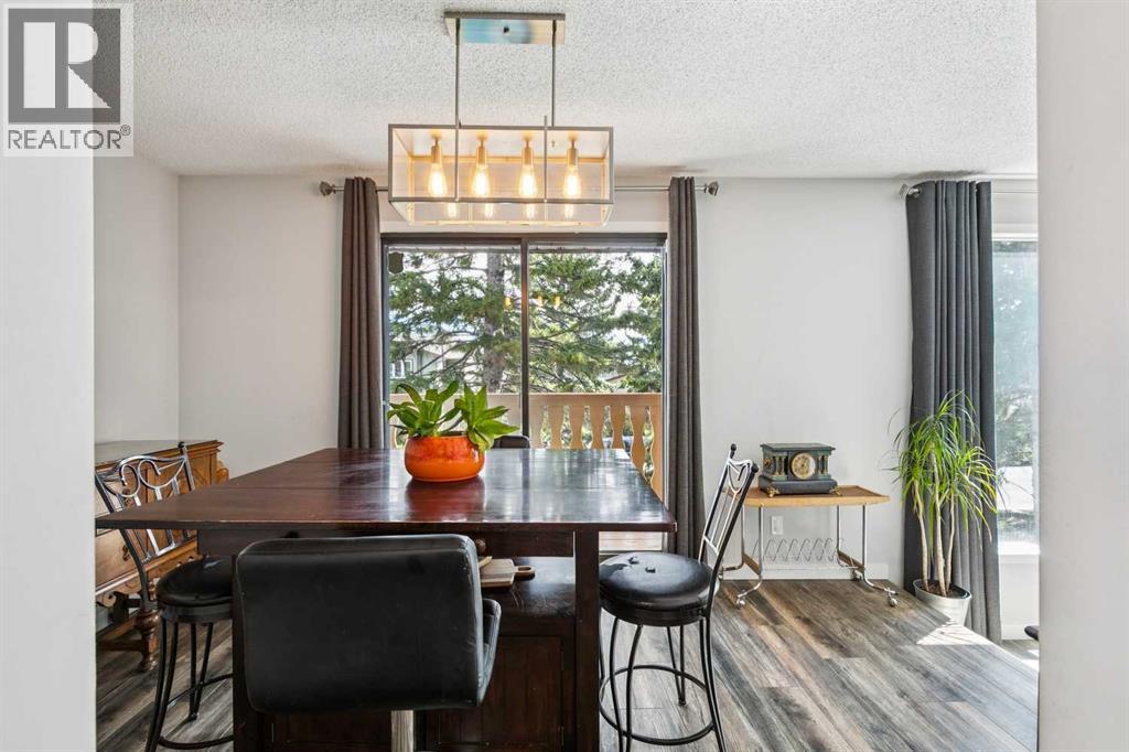 60 Bermondsey Court NW, Calgary, Alberta  T3K 1V7 - Photo 8 - A2310617